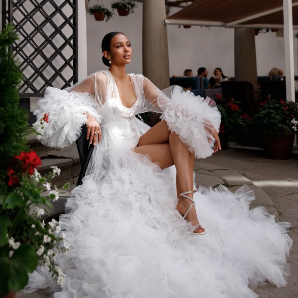 Luxurious White Tulle Robe